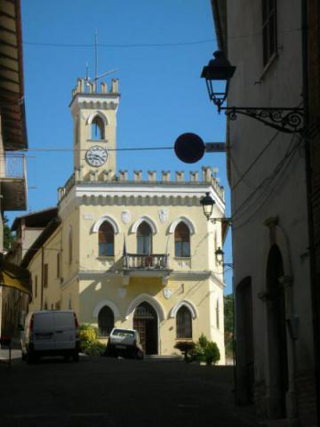 Fiuminata (Il Municipio)